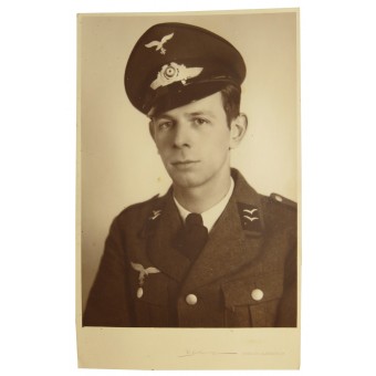 Luftwaffe Pioneer en el rango de Gefreiter en un sombrero de visera. Espenlaub militaria